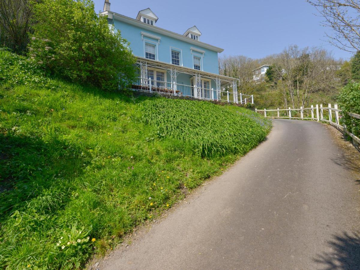 Woodlands Villa Dartmouth Exterior photo